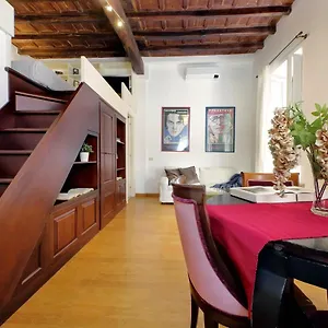 https://borgo-comfortable-loft.it-romehotels.com